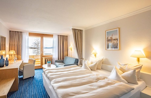 Prien am Chiemsee Hotel | Yachthotel Chiemsee