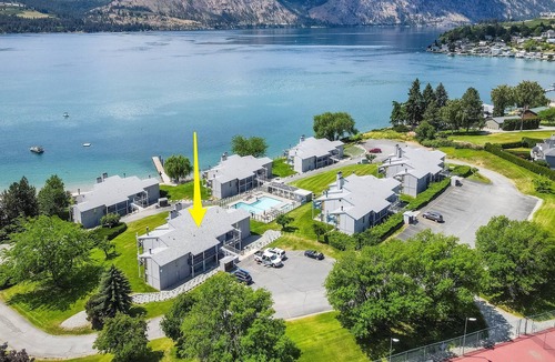 Wapato Point Condo | Yacinde E4 Poolside Condo with Loft, Sleeps 6