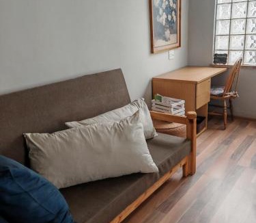 Edenvale Apartment | Yakhe spacious self catering accommodation