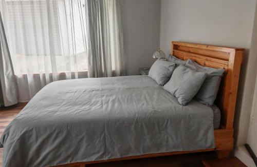 Edenvale Apartment | Yakhe spacious self catering accommodation