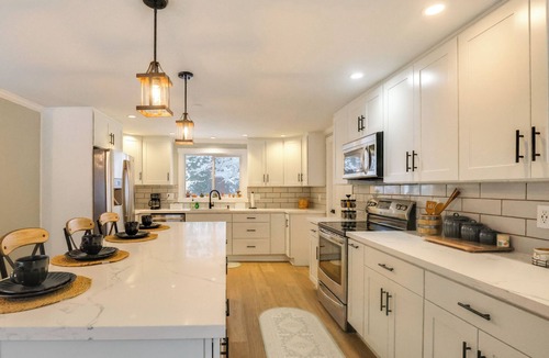 Easton Cabin | Yakima Riverfront Retreat! Cozy Cascades Cabin