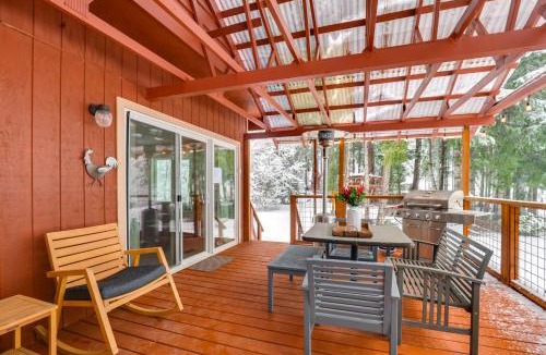 Easton House | Yakima Riverfront Retreat! Cozy Cascades Cabin