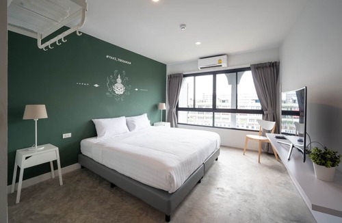 Arun Amarin Hotel | Yaks House Hostel