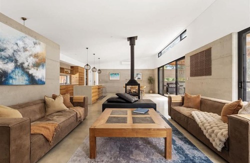 Yallingup House | Yallingup House - Modern Rustic Retreat with Spa