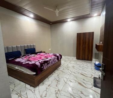Rishikesh Hotel | Yash raj stays