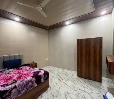 Rishikesh Hotel | Yash raj stays