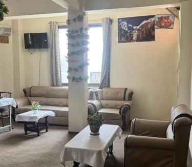 Gilgit Hotel | Yasin Holiday Hotel