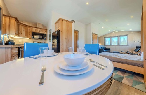West Yellowstone Apartment | YCC Studio
