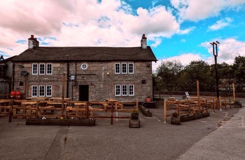 Oakamoor Hotel | Ye Olde Crown Hotel