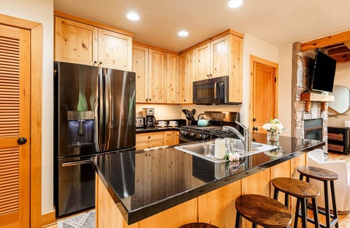 Deer Valley House | Year-Round Fun - Central Location, Private Hot Tub & 5-Min Walk to Free Shuttle!