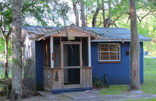 Cross Creek Cabin | Yearling Restaurant and Cabins
