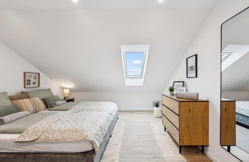 Herzogenaurach Apartment | Yello Homes - 4 Gäste - 2 Zimmer - Großartiger Blick