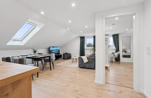 Herzogenaurach Apartment | Yello Homes - 4 Gäste - 3 Zimmer - gemütlich & luxuriös