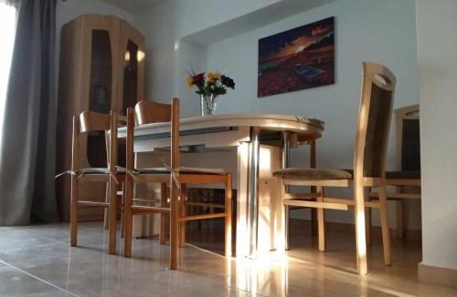 Decentralized Administration of Macedonia and Thrace Apartment | Yellow House