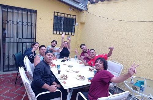 La America Hostel | Yellow House Hostel