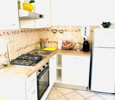 Teramo Apartment | Yellow House