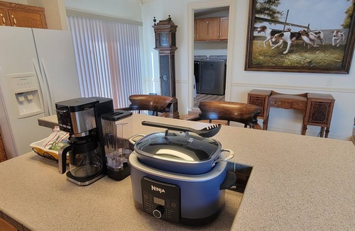 Gardiner House | Yellowstone Riverside 3 Bedrooms 2.5 Bathroom Home with Panoramic Park Views