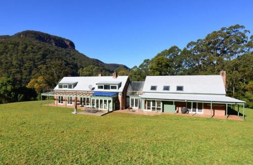 Upper Kangaroo Valley House | Yeola Lush location with river access