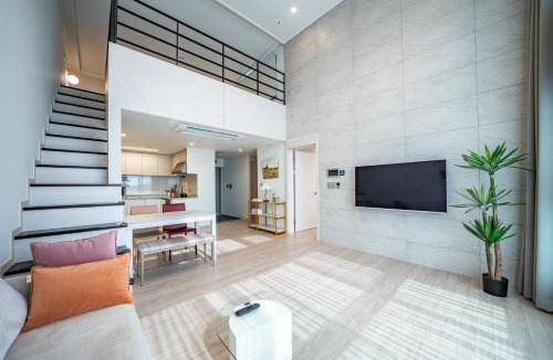 Yeosu Apartment | Yeosu Castle D Art