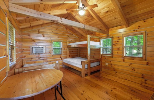 Carbon Hill Cabin | Yeti Rustic Cabin at Hocking Hills + Largest Bounce House