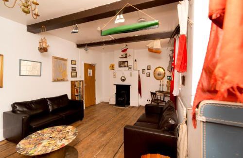 Fylingdales Hostel | YHA Boggle Hole