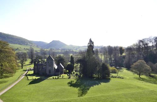 Ilam Hostel | YHA Ilam Hall