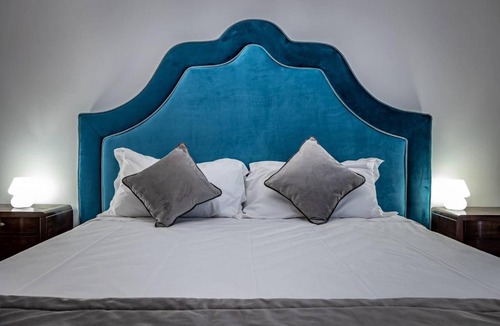 Lungarno del Tempio Apartment | YiD Elegant apt with garage