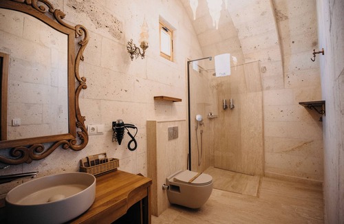 Mustafapasa Hotel | YILKI CAVE SUİTES
