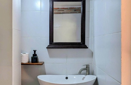 Chamkar Mon Hotel | YK Art House