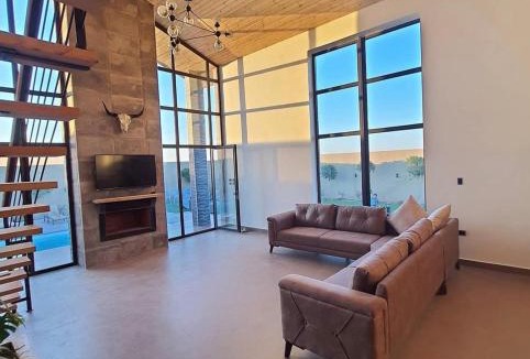 Sahab Villa | Yolandas Luxury Villa with Private Pool