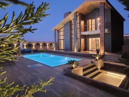 Sahab Villa | Yolandas Luxury Villa with Private Pool