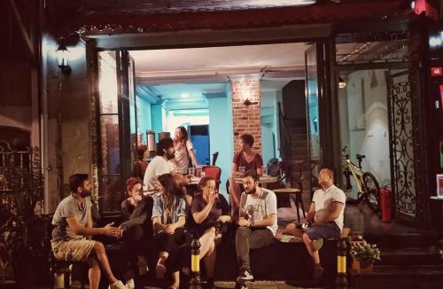 Rasimpasa Hostel | YOLO Hostel