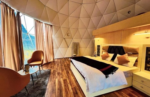 Jispa Resort | YOLO Outdoors | Riverside Luxury Domes & Glamping — Jispa