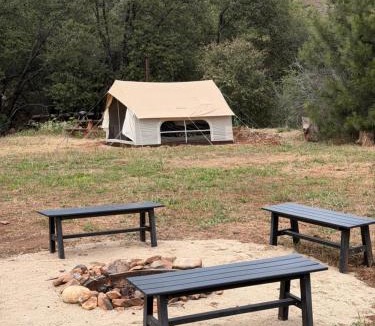 Groveland Hotel | Yosemite Basecamp