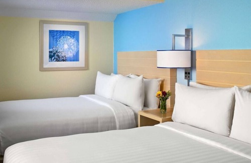 Eagan House | You Found it! 4 Comfortable Units, Free Breakfast, Free Parking, Onsite Pool