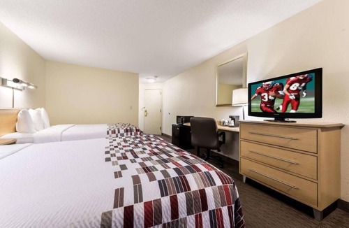 SeaTac Hotel | You found it! Just a Step Away from Everything! Convenient Accommodation