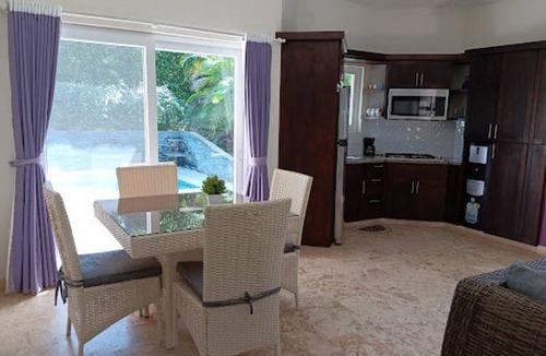 Urbanizacion Tavarez Villa | You, your buddy and 2 chicas in a guest-friendly villa with private pool/jacuzzi
