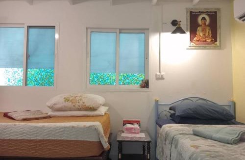 Ratchadaphisek House | Young and Beautiful