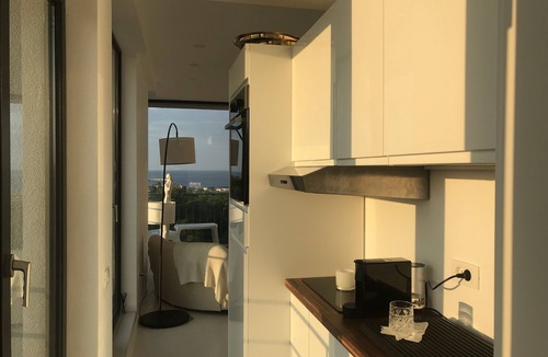 Jupiter Apartment | Your beachfront home!