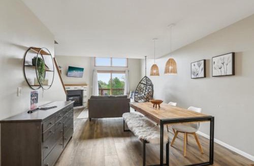 Lake Delton House | Your Boho Retreat At Tamarack Resort