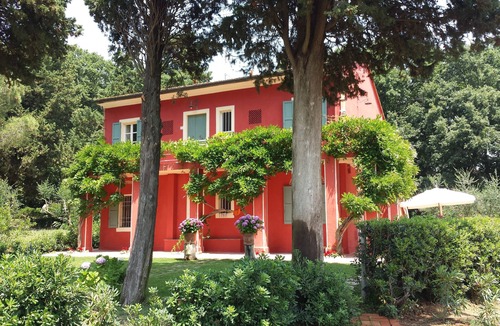 Rosignano Marittimo Villa | Your dream in Tuscany-truly relaxing in Tuscany perfect for families and friends