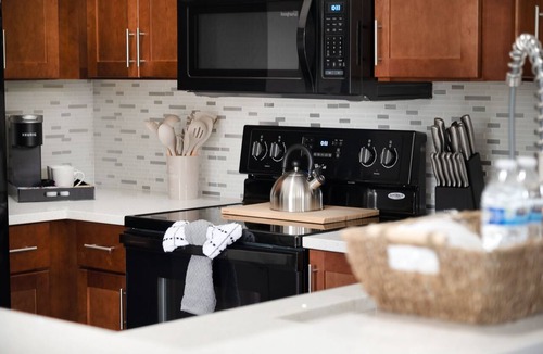 Delray Beach Apartment | Your Delray Beach Oasis: Lakeview
