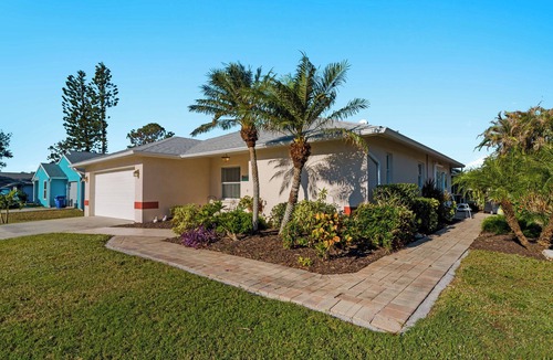 South Venice House | Your Dream Vacation With Private Pool Near Many Beaches