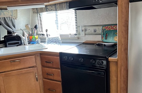 Middletown House | Your Glamping Dreams come true. 6 miles to Hershey Park