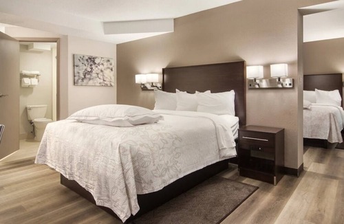 Erie House | Your Home Away From Home! Free Parking, Pet Friendly Property
