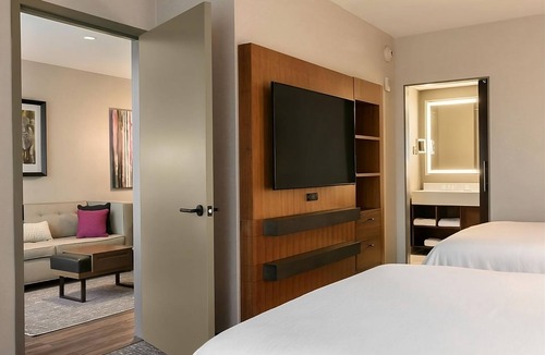 Berkeley Heights Hotel | Your Home Sweet Home! Pets Allowed, Free Parking, Free Breakfast!