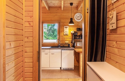Hohnstein Apartment | Your Idyllic Retreat in Nature – 'Ferienhaus Sonne' with Private Terrace, Garden & Wi-Fi