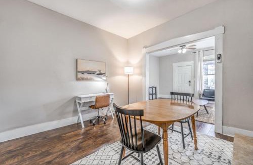 New Pathways Apartment | Your Midtown Getaway - Central, Walkable and Calm
