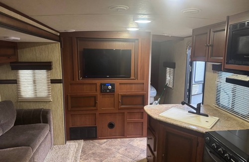Hawkinsville RV Rental | Your Peaceful Waterfront Getaway Camping/Fishing Experience with Country Living
