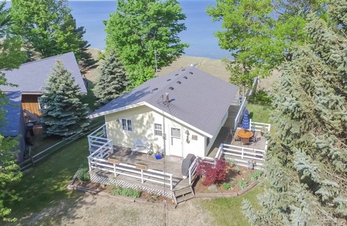 Port Sheldon Cottage | Your private beach! RARE 6Nights available Jun27-Jul3, 20% discount promo!